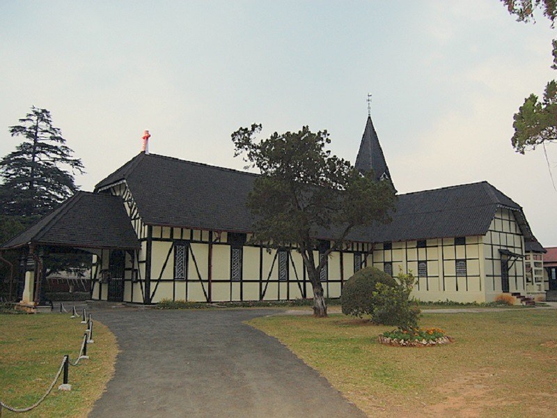 all-saints-church-img